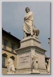 Dante Alighieri satue de Florence prs de Santa Croce
